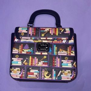 Disney x Loungefly villains purse 📙📕📗📘